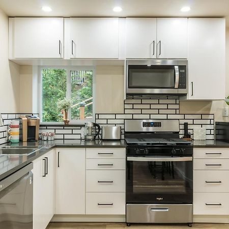 Beautiful Place With A Great Location, Free Parking, Wifi & Large Tv. Federal Way Εξωτερικό φωτογραφία