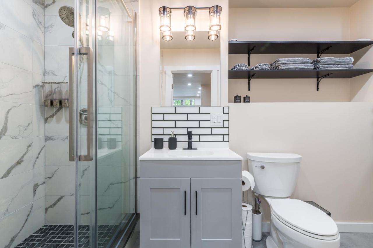Beautiful Place With A Great Location, Free Parking, Wifi & Large Tv. Federal Way Εξωτερικό φωτογραφία